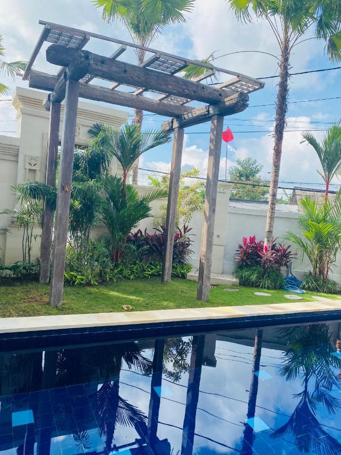 Lilis Ikvala Radha Hotel Canggu Buitenkant foto